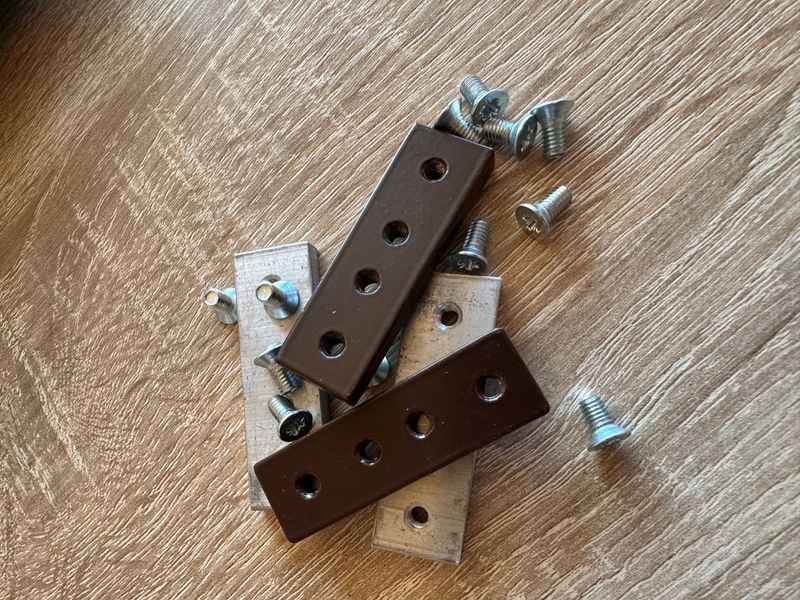 Connection kit for garden blinds Light Brown
