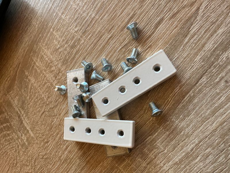 Connection kit for garden blinds Light White