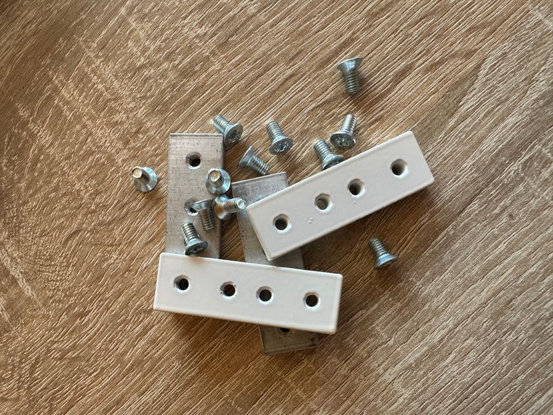 Connection kit for garden blinds Light White